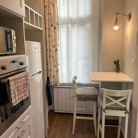 Fancy Cozy 2 Bdr Downtown Budapeste