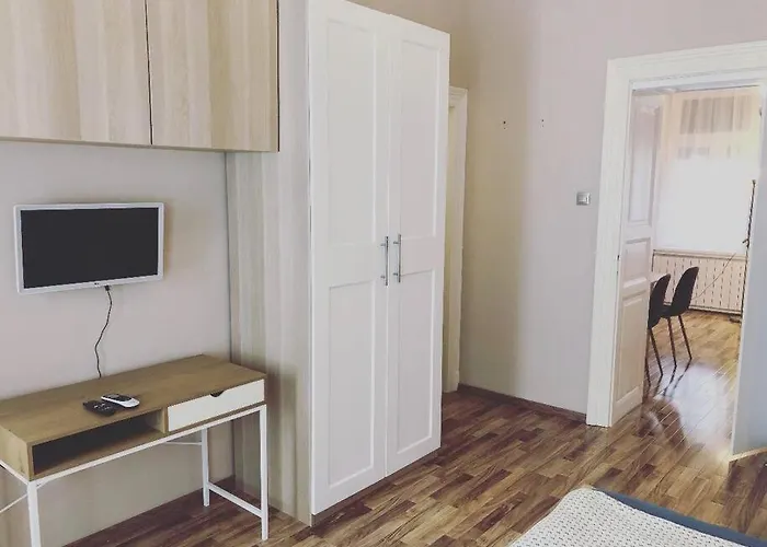 Fancy Cozy 2 Bdr Downtown *